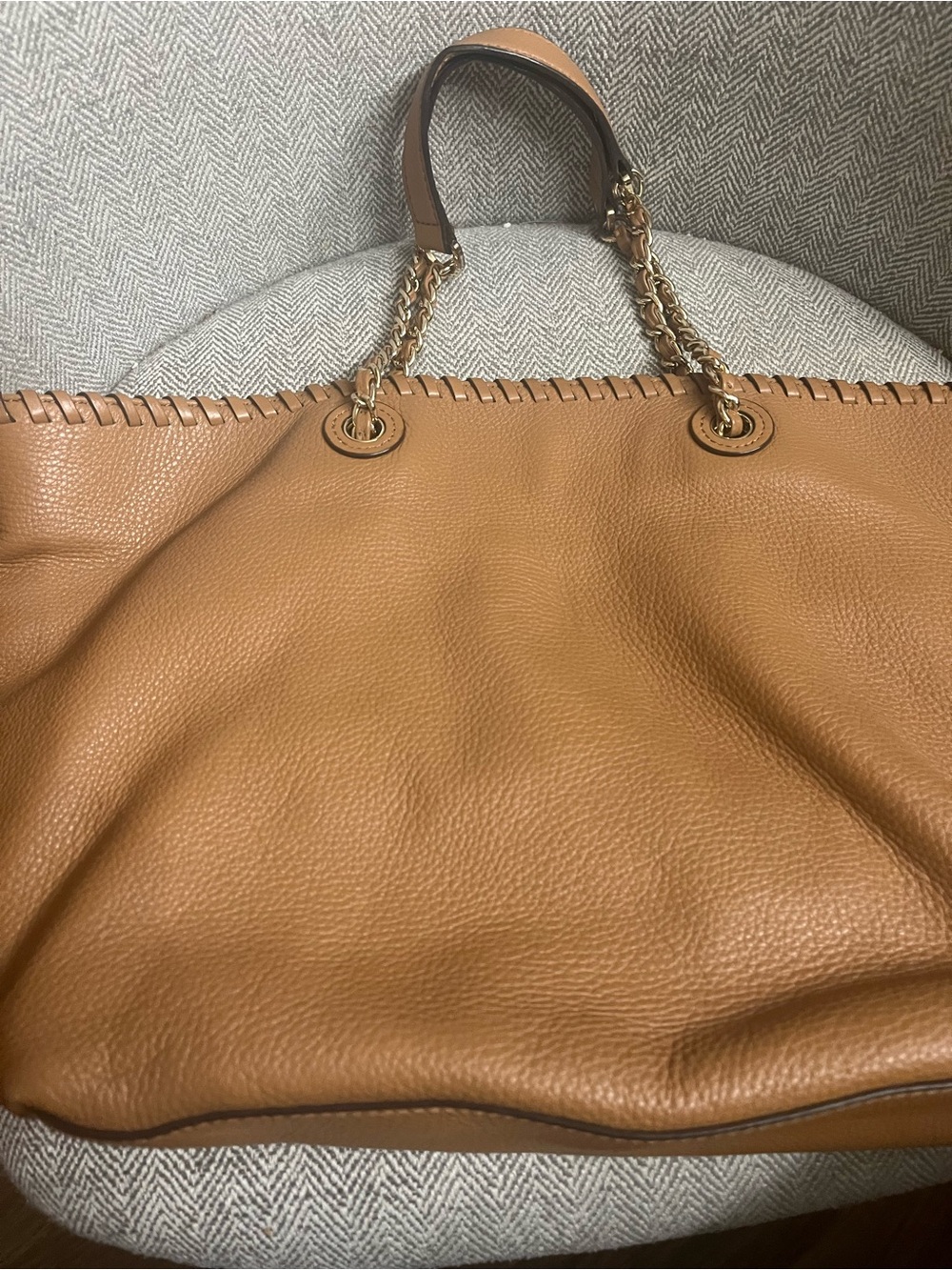 Tory Burch Caramel Pebbled Leather Chain-Detail Tote - Picture 6 of 6